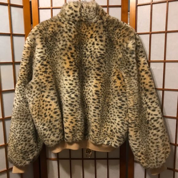 St. John Coat Collection by Marie Gray - Picture 5 of 5